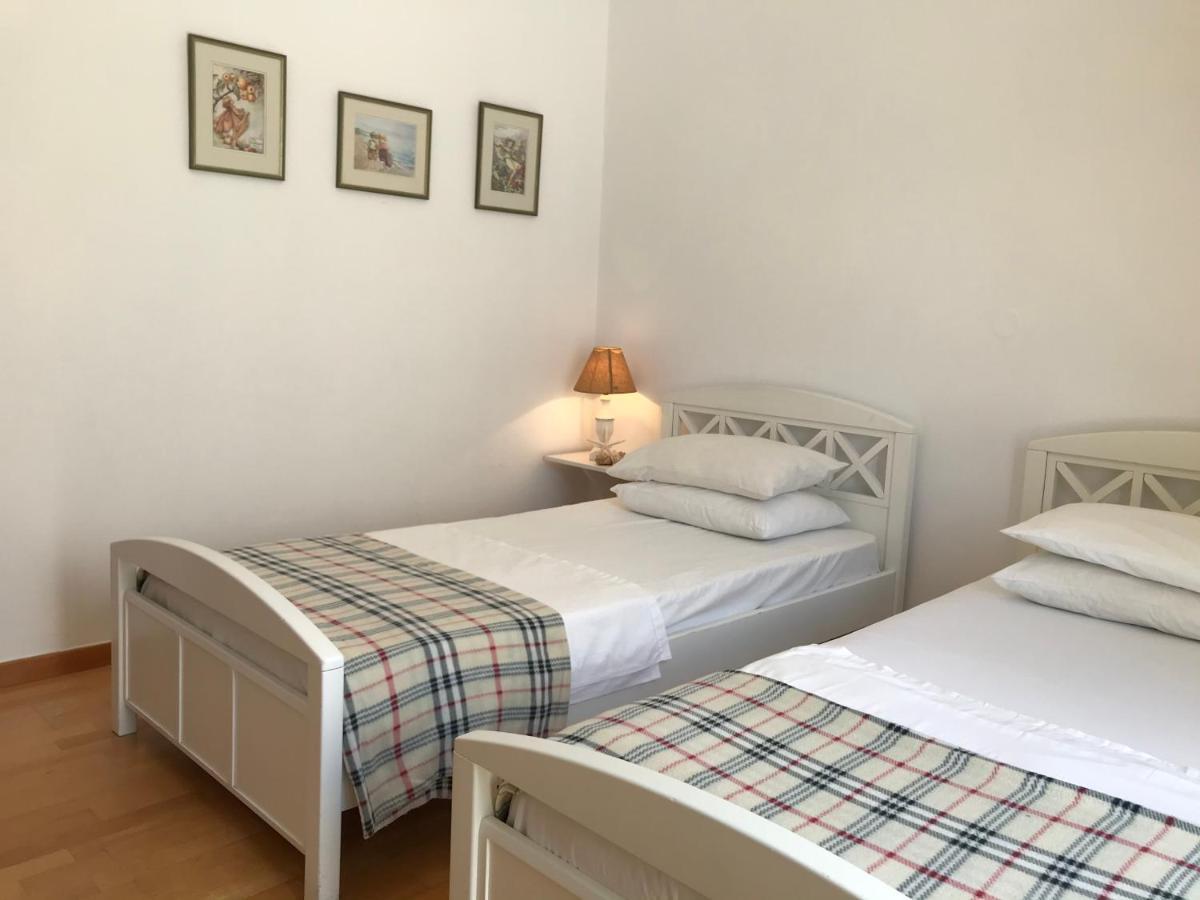 Family Apartment Livadia Beach Parikia ปาริเกีย ภายนอก รูปภาพ
