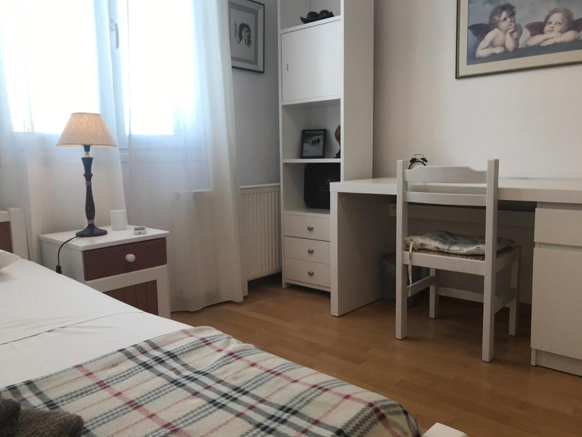 Family Apartment Livadia Beach Parikia ปาริเกีย ภายนอก รูปภาพ